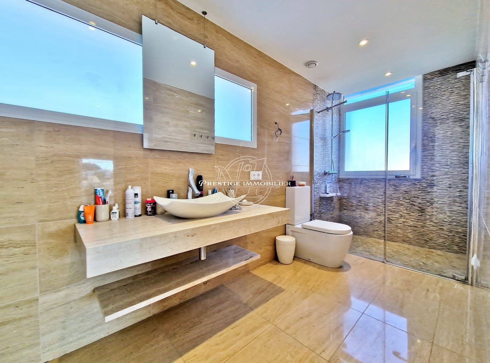 5 soveværelse Villa til salg i Empuriabrava med swimmingpool - € 1.040.000 (Ref: 9263655)