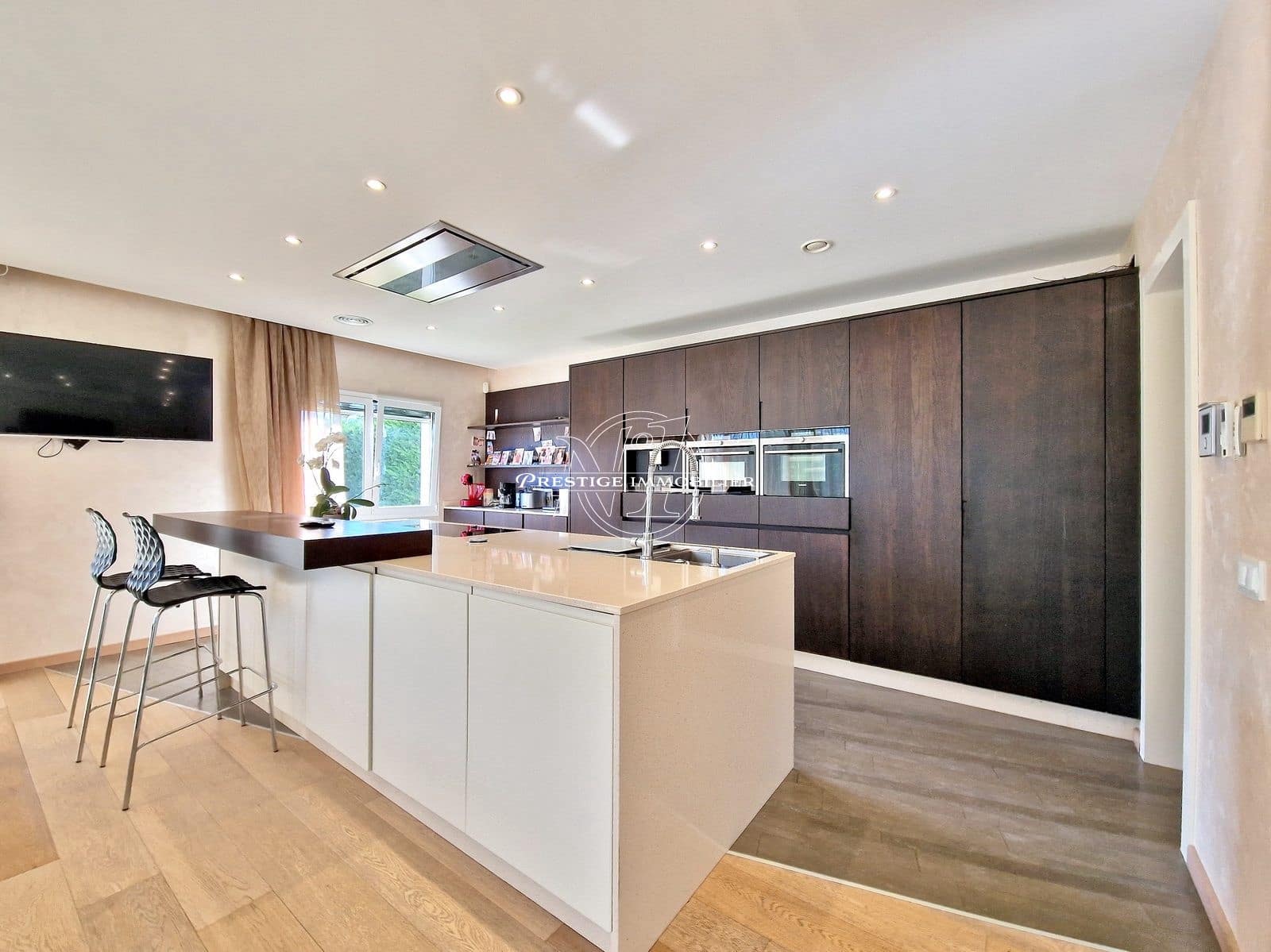 5 soveværelse Villa til salg i Empuriabrava med swimmingpool - € 1.040.000 (Ref: 9263655)