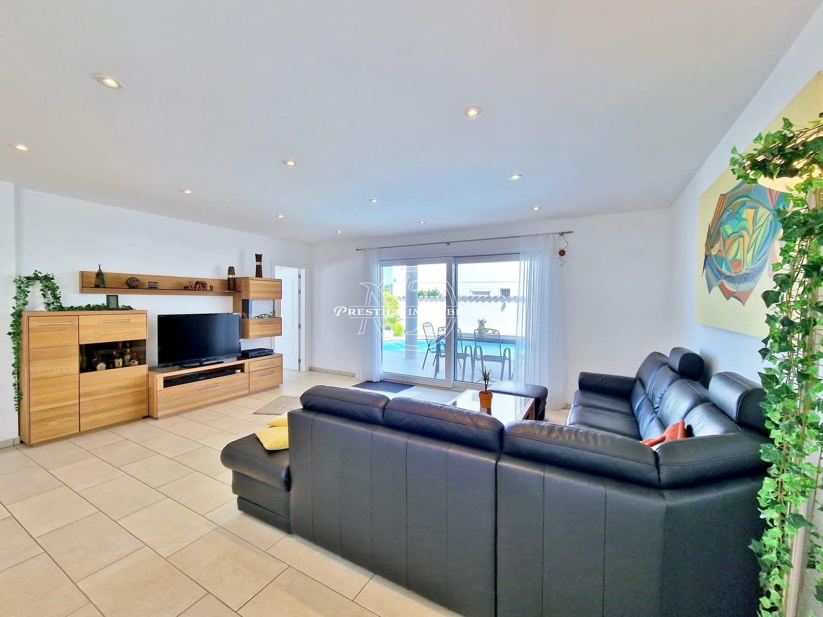 3 soveværelse Villa til salg i Empuriabrava med swimmingpool - € 1.180.000 (Ref: 9263657)