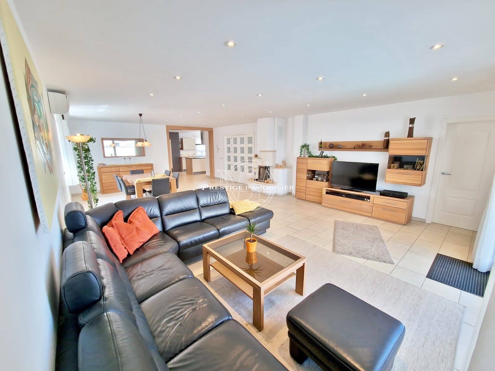 3 soveværelse Villa til salg i Empuriabrava med swimmingpool - € 1.180.000 (Ref: 9263657)