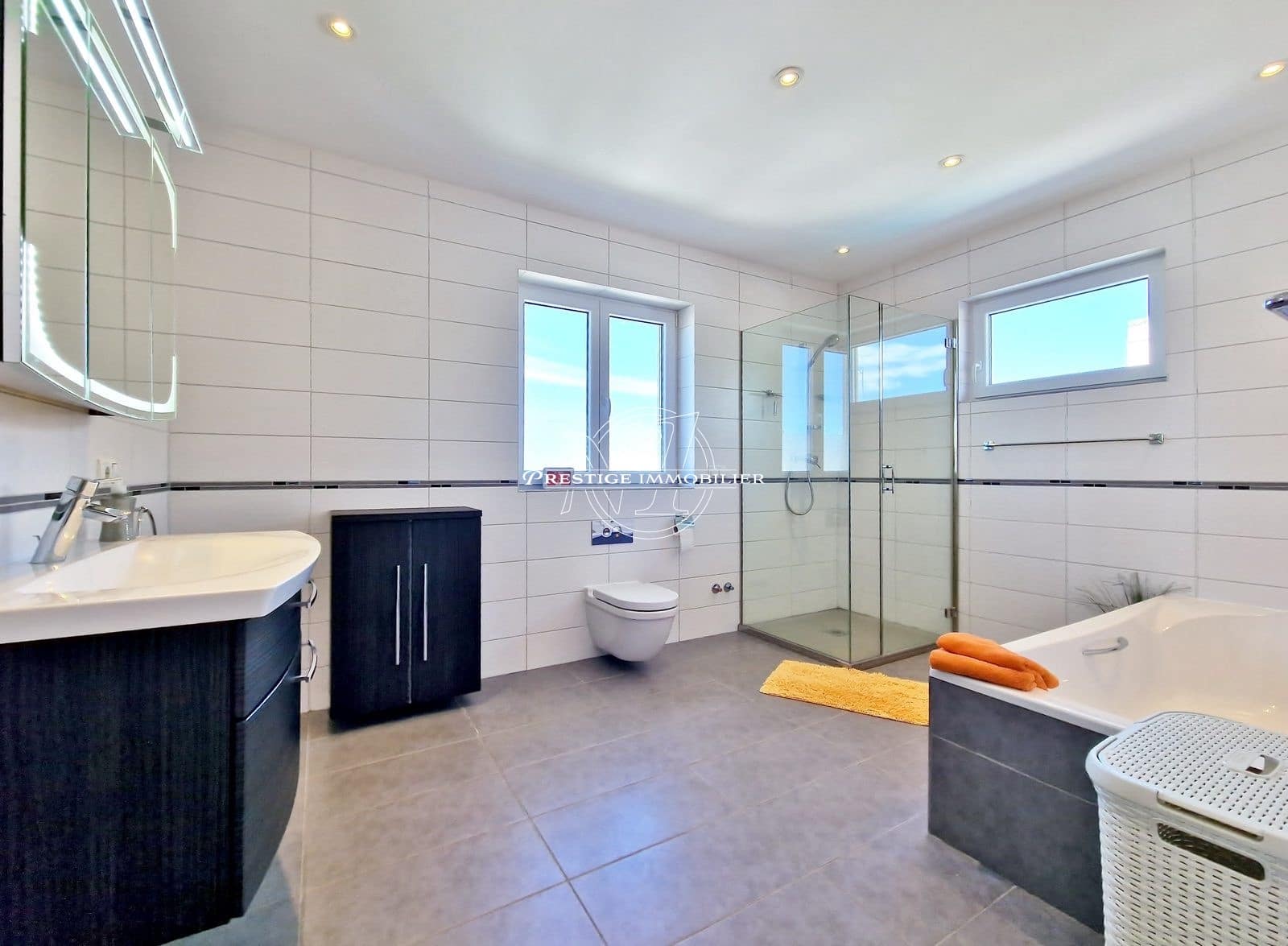 3 soveværelse Villa til salg i Empuriabrava med swimmingpool - € 1.180.000 (Ref: 9263657)