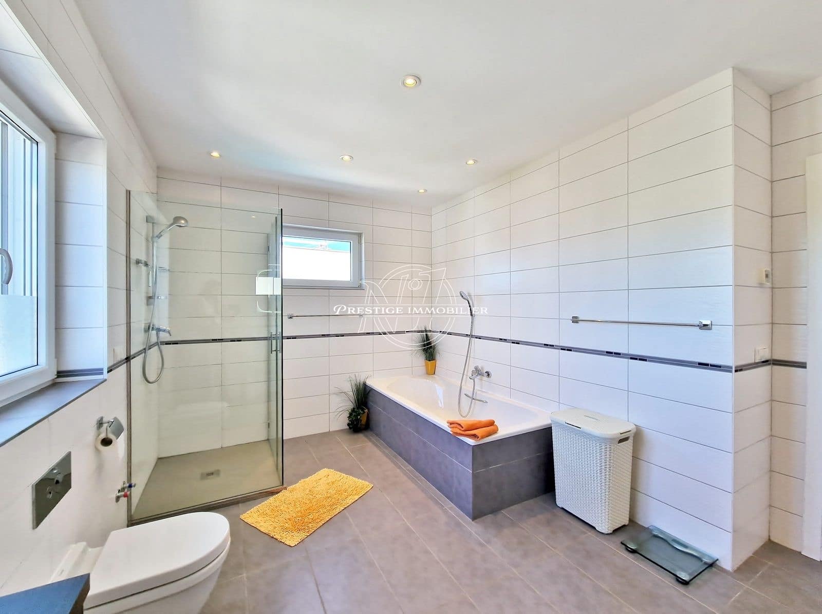 3 soveværelse Villa til salg i Empuriabrava med swimmingpool - € 1.180.000 (Ref: 9263657)