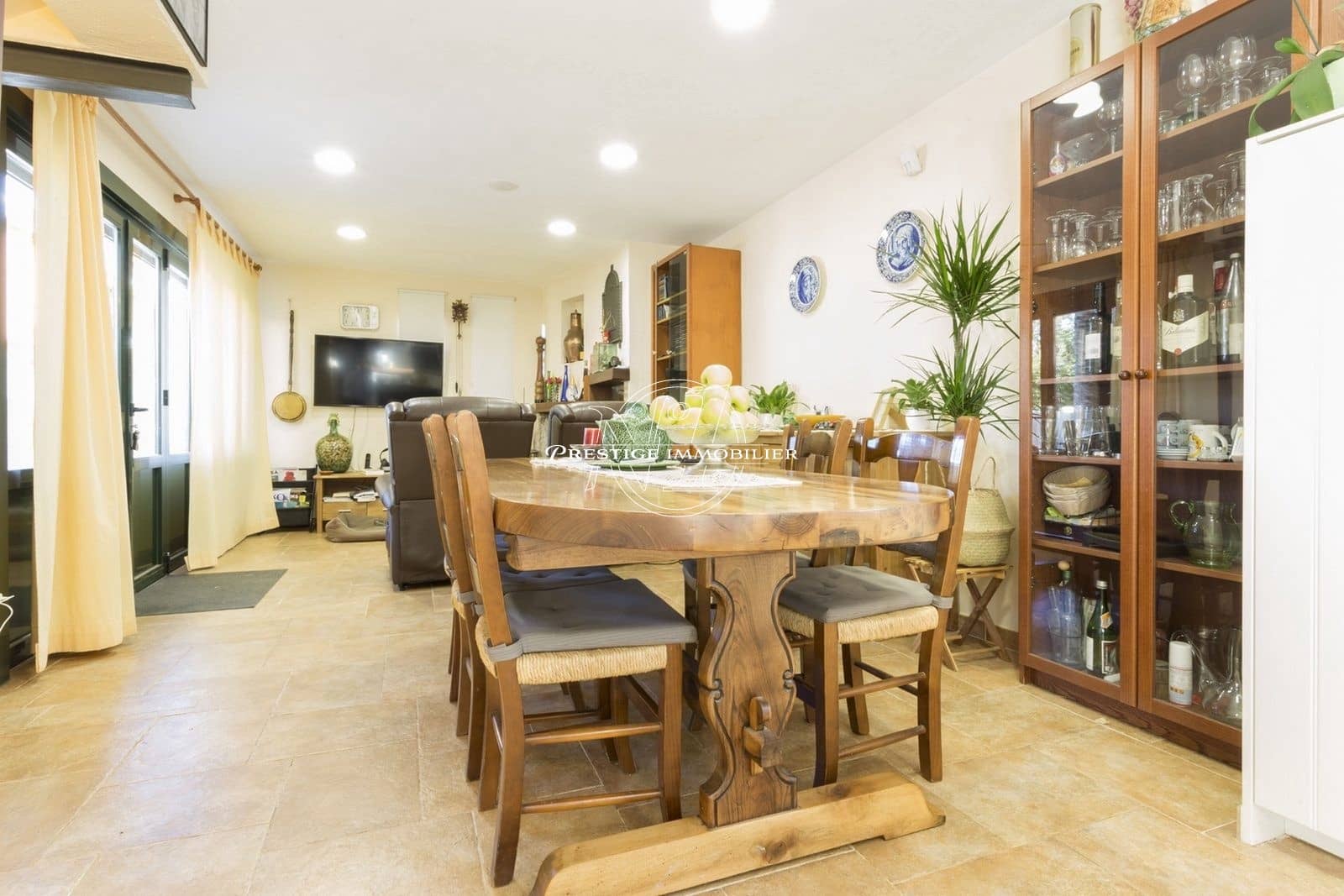 4 soveværelse Villa til salg i Empuriabrava med swimmingpool - € 900.000 (Ref: 9263658)