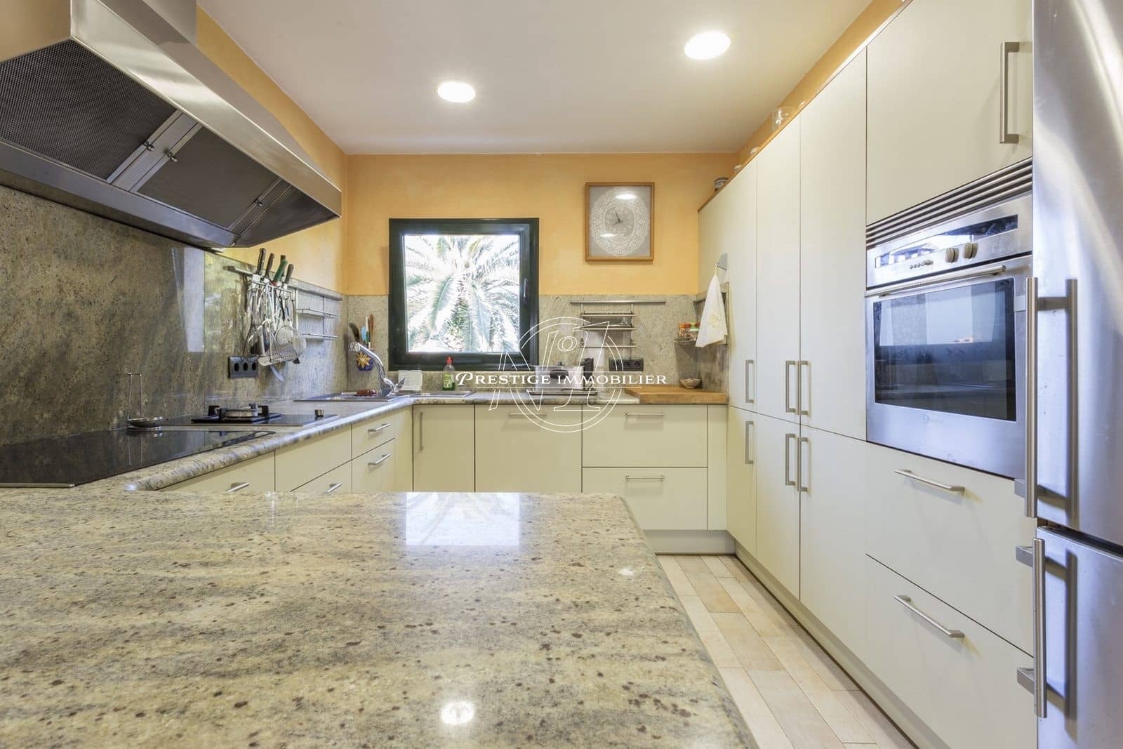 4 soveværelse Villa til salg i Empuriabrava med swimmingpool - € 900.000 (Ref: 9263658)