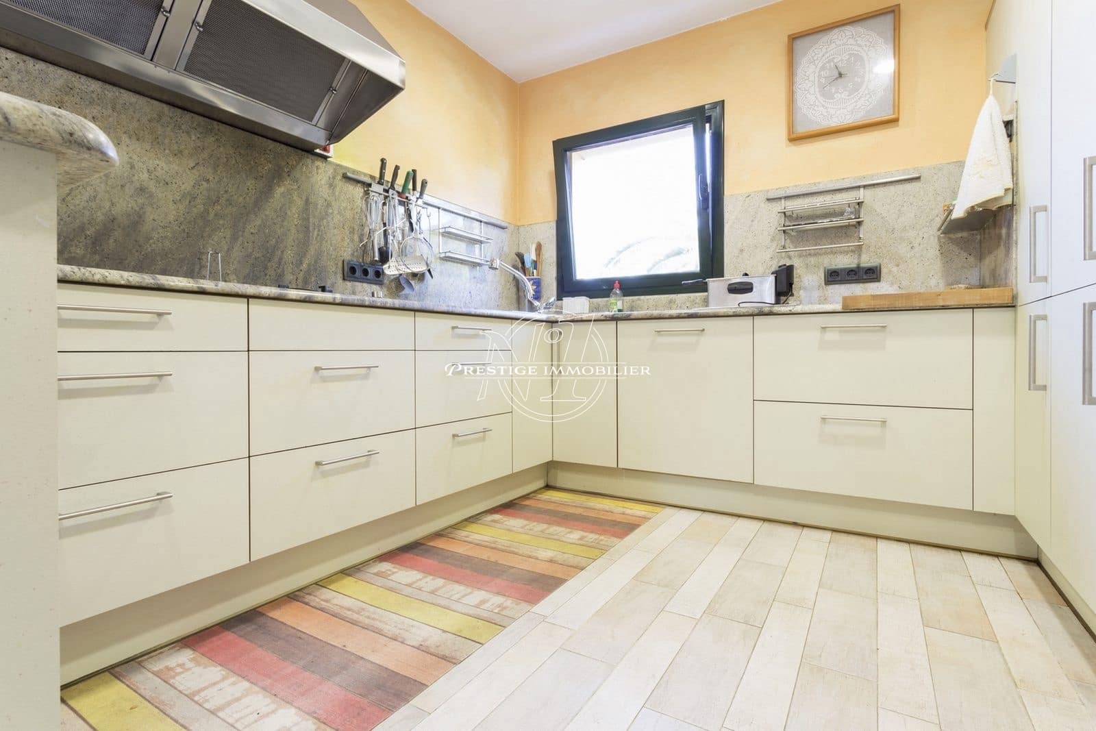 4 soveværelse Villa til salg i Empuriabrava med swimmingpool - € 900.000 (Ref: 9263658)