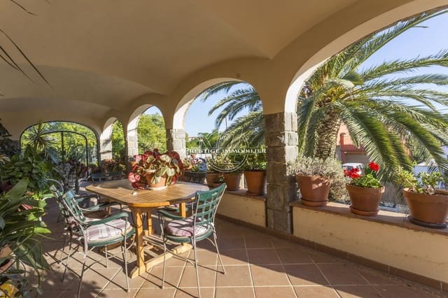 4 soveværelse Villa til salg i Empuriabrava, Castelló d'Empúries med swimmingpool - € 900.000 (Ref: 9263658)