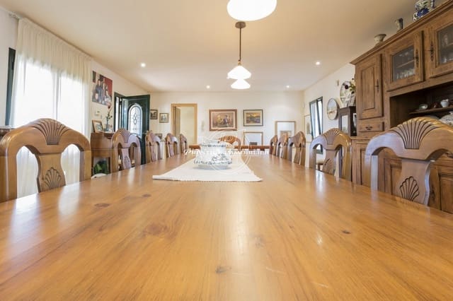 4 soveværelse Villa til salg i Empuriabrava, Castelló d'Empúries med swimmingpool - € 900.000 (Ref: 9263658)