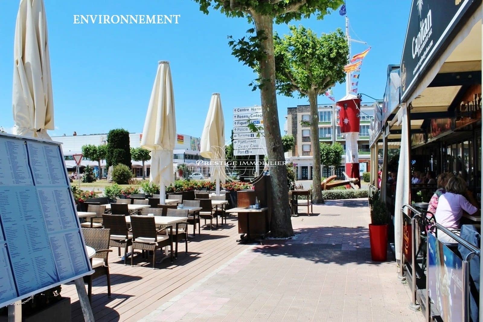 4 soveværelse Villa til salg i Empuriabrava med swimmingpool - € 900.000 (Ref: 9263658)