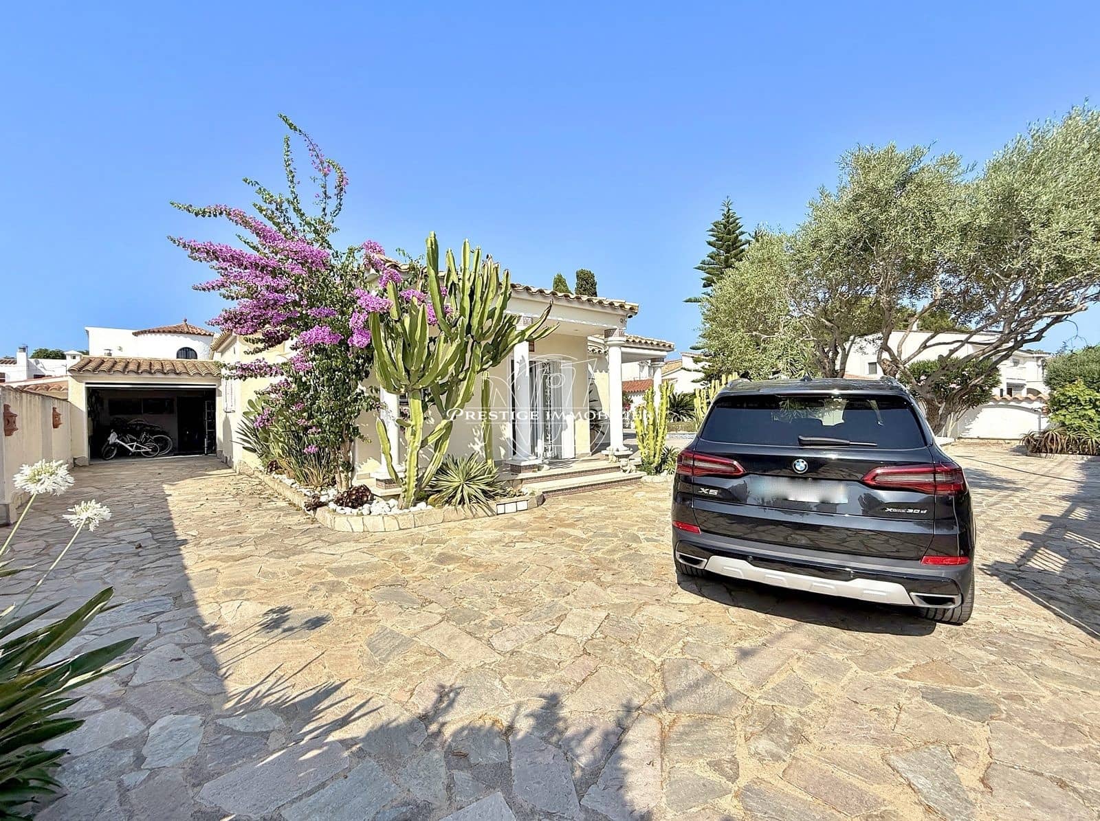 5 slaapkamer Villa te koop in Empuriabrava met zwembad - € 749.000 (Ref: 9263659)