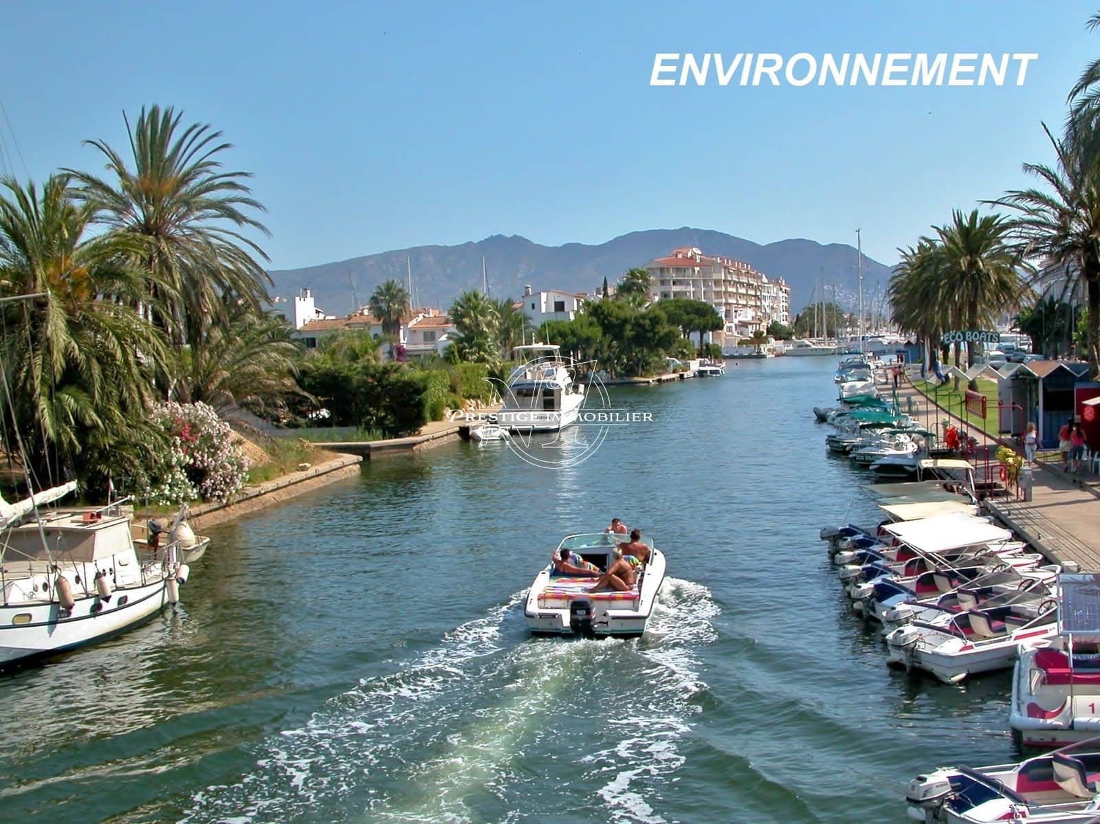 5 slaapkamer Villa te koop in Empuriabrava met zwembad - € 749.000 (Ref: 9263659)