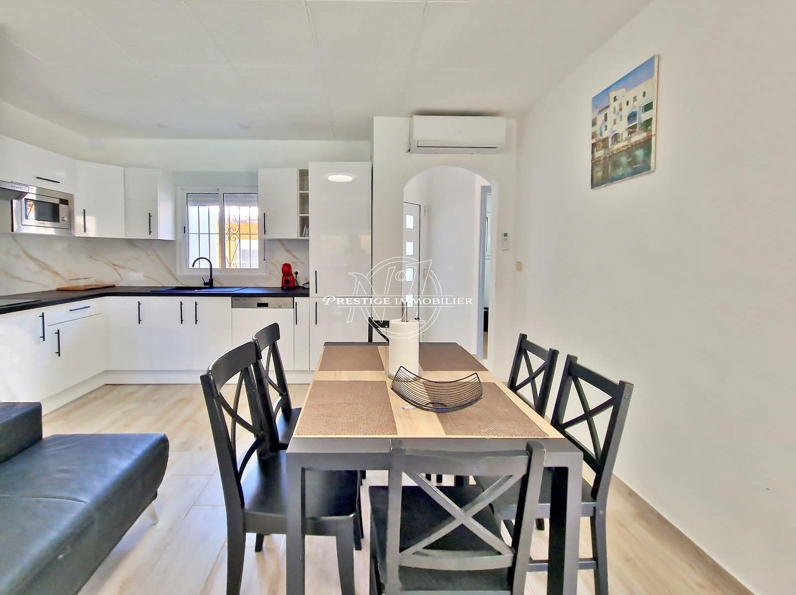 6 slaapkamer Villa te koop in Empuriabrava met zwembad - € 795.000 (Ref: 9263660)