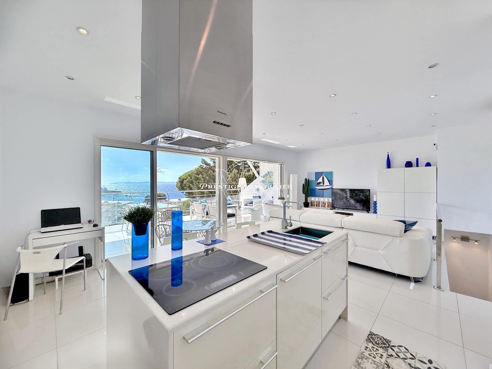 3 bedroom Villa for sale in Roses - € 745,000 (Ref: 9263664)