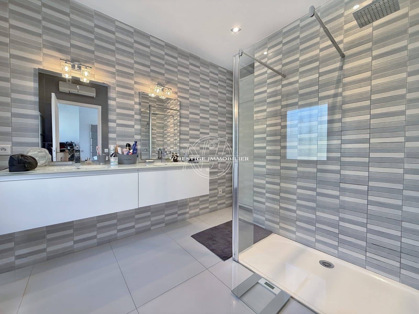 3 bedroom Villa for sale in Roses - € 745,000 (Ref: 9263664)