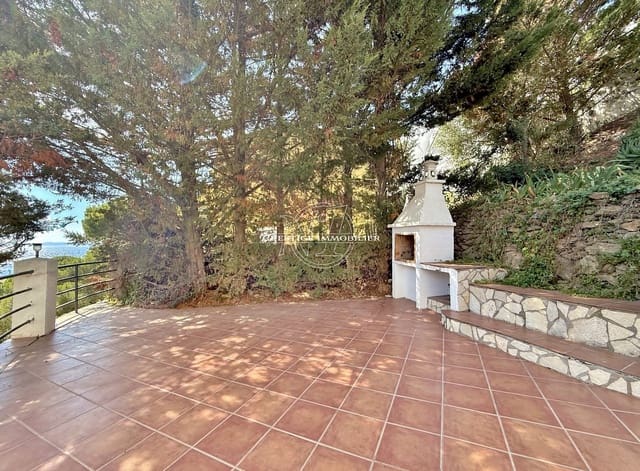 3 bedroom Villa for sale in Roses - € 745,000 (Ref: 9263664)