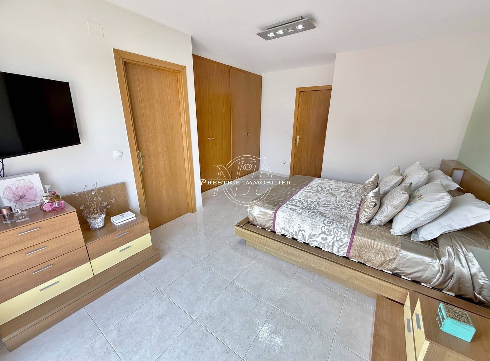 4 soveværelse Villa til salg i Empuriabrava med swimmingpool - € 339.000 (Ref: 9263668)