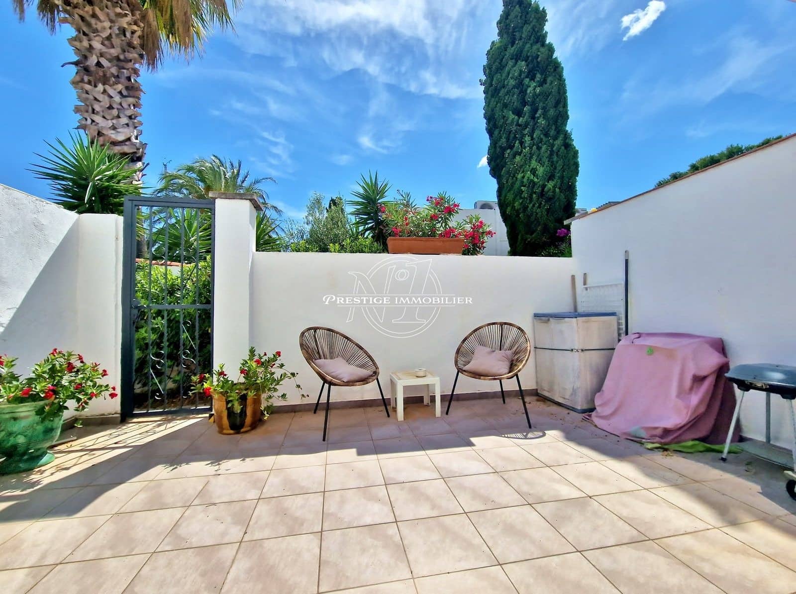 2 bedroom Townhouse for sale in Roses - € 239,000 (Ref: 9263670)
