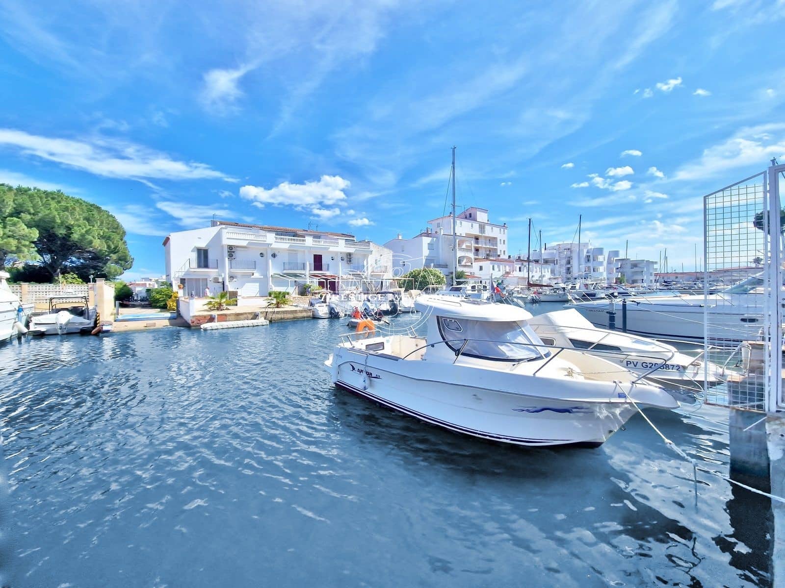 2 bedroom Townhouse for sale in Roses - € 239,000 (Ref: 9263670)