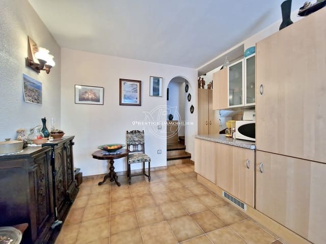 2 soverom Hus til salgs i Roses med svømmebasseng - € 195 000 (Ref: 9263671)