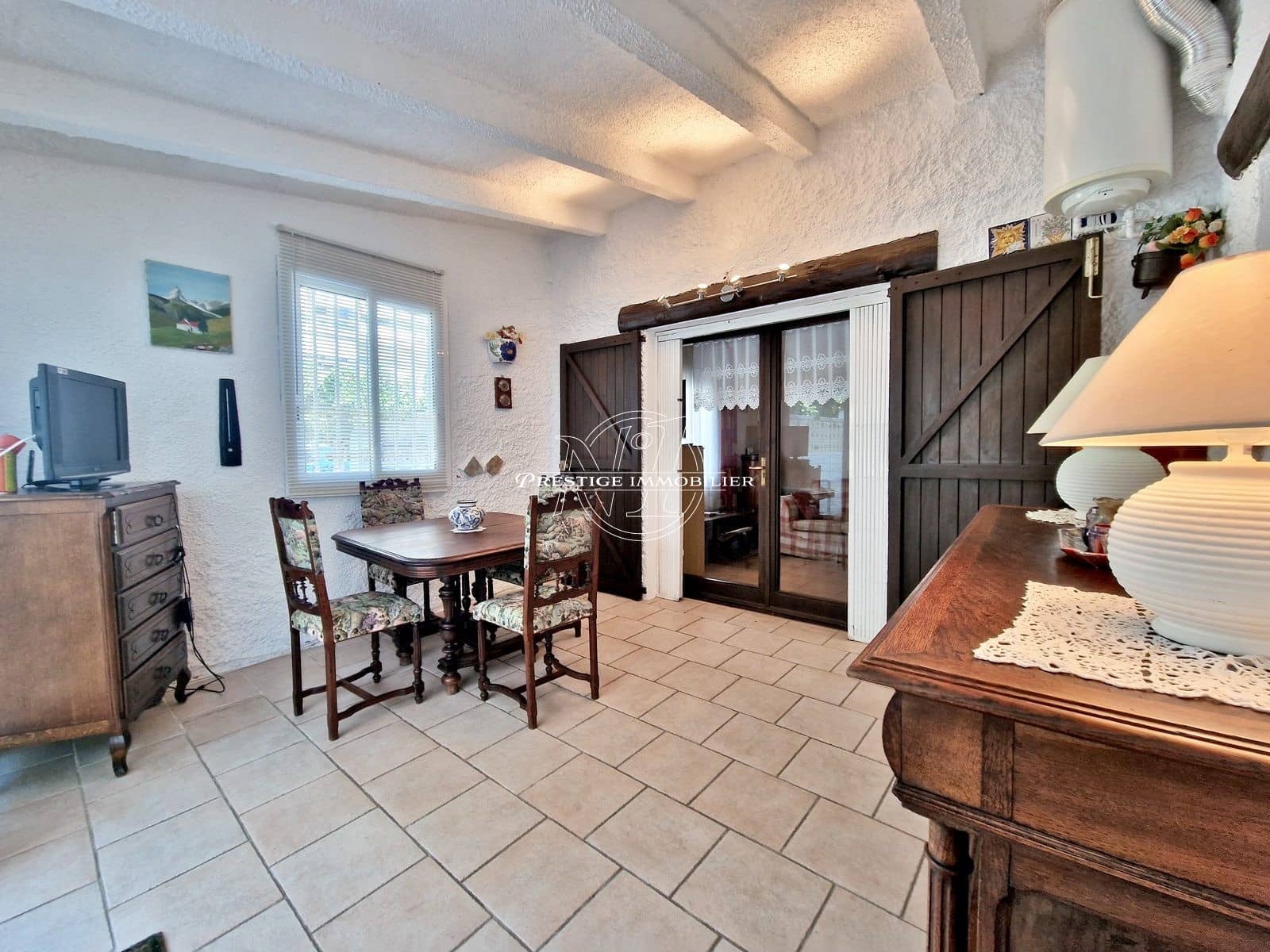 2 soveværelse Byhus til salg i Roses med swimmingpool - € 195.000 (Ref: 9263671)