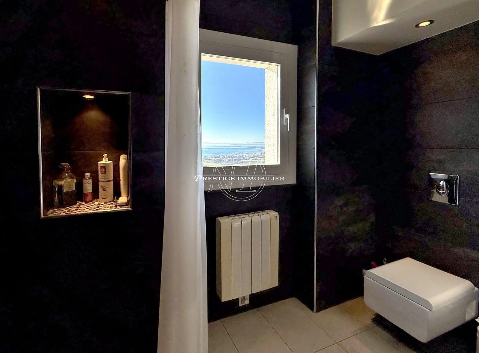 6 bedroom Villa for sale in Roses with pool - € 840,000 (Ref: 9263680)