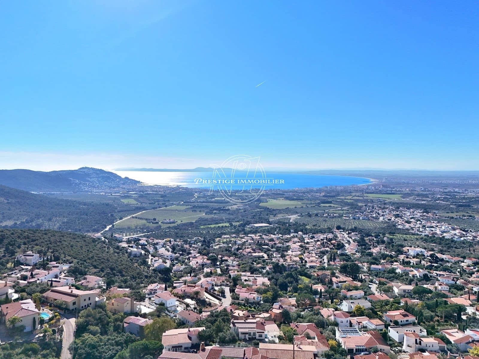 6 bedroom Villa for sale in Roses with pool - € 840,000 (Ref: 9263680)