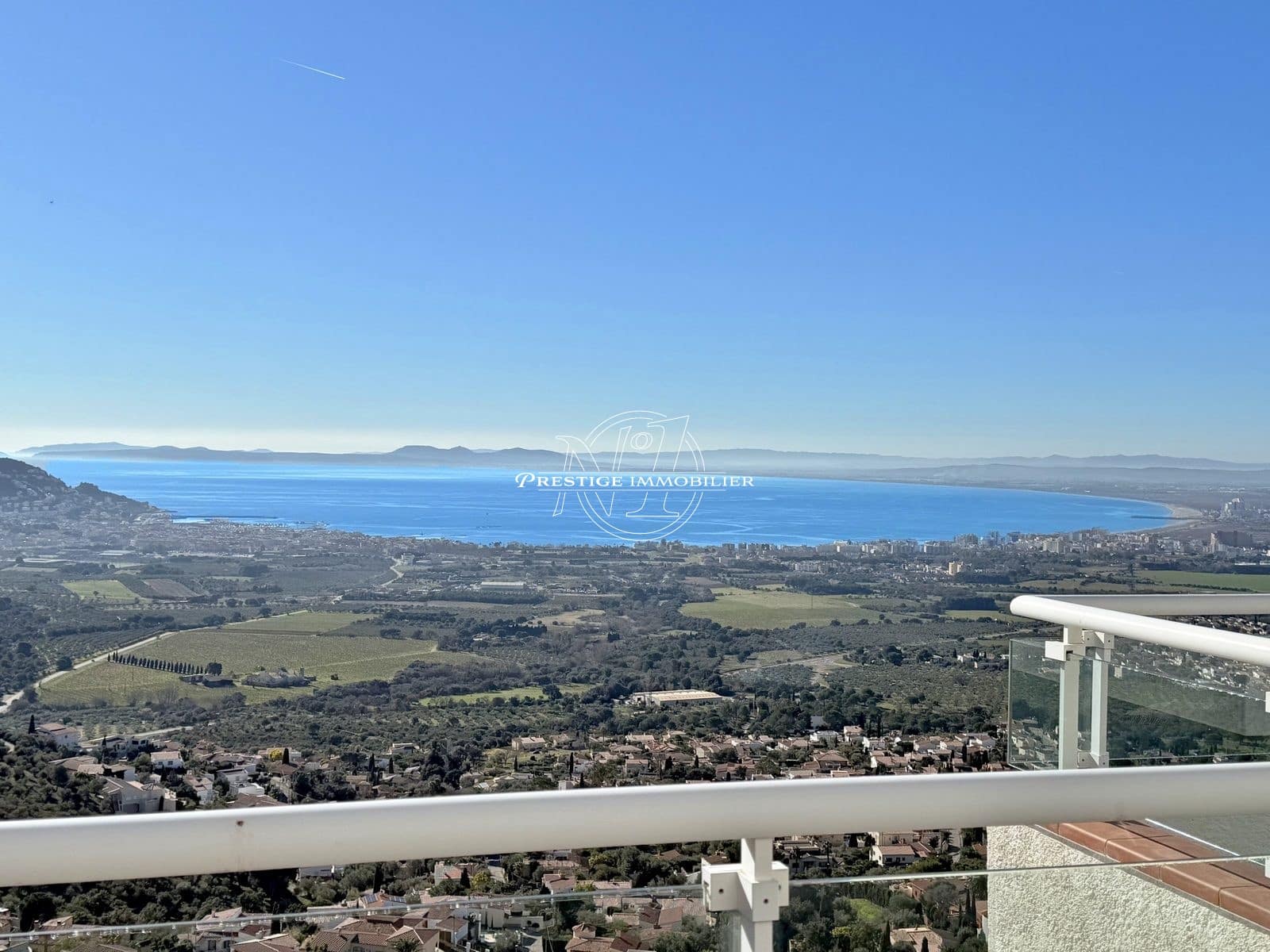 6 bedroom Villa for sale in Roses with pool - € 840,000 (Ref: 9263680)