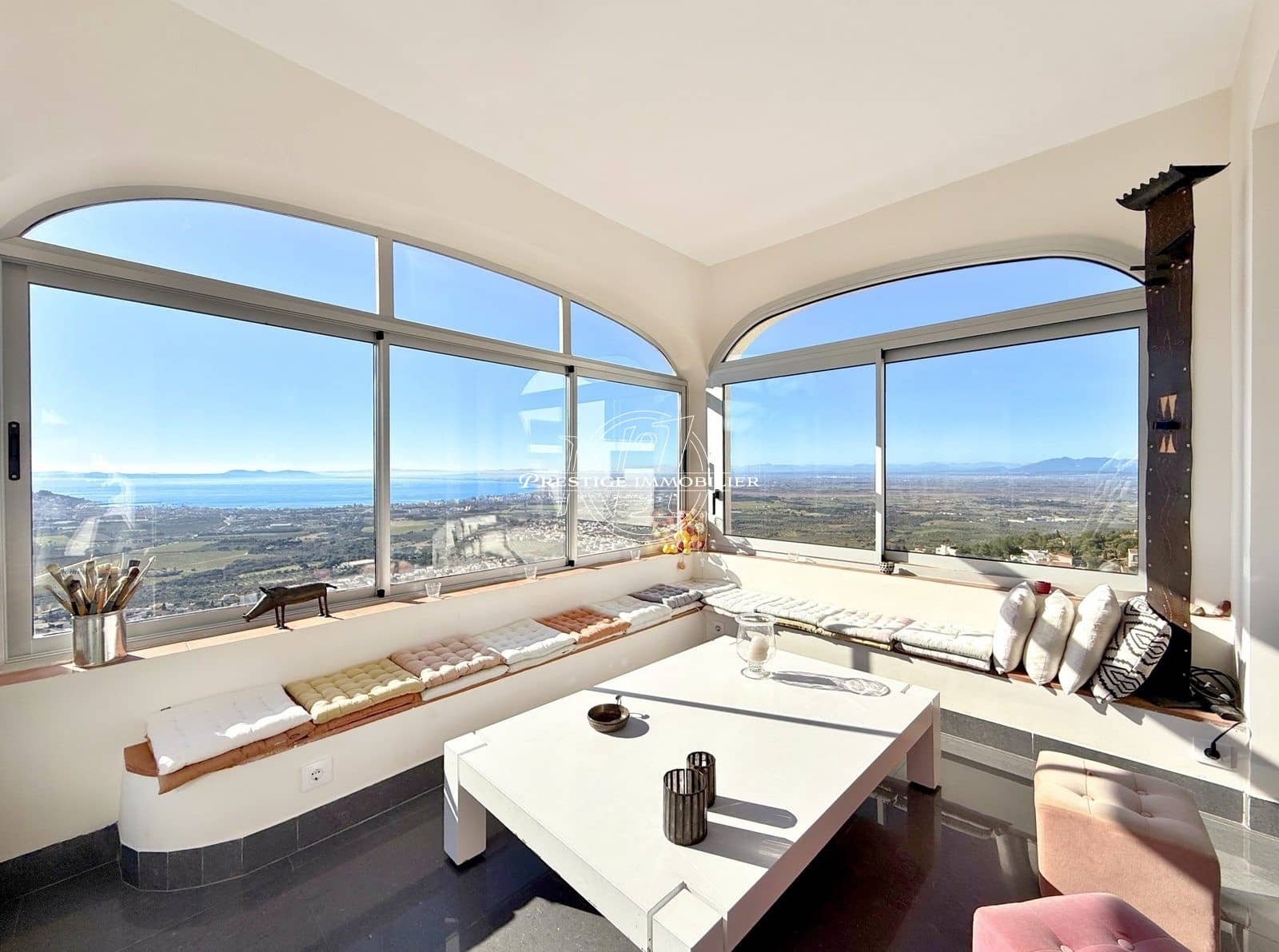 6 bedroom Villa for sale in Roses with pool - € 840,000 (Ref: 9263680)