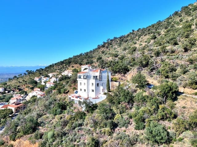 6 Zimmer Villa zu verkaufen in Roses mit Pool - 840.000 € (Ref: 9263680)