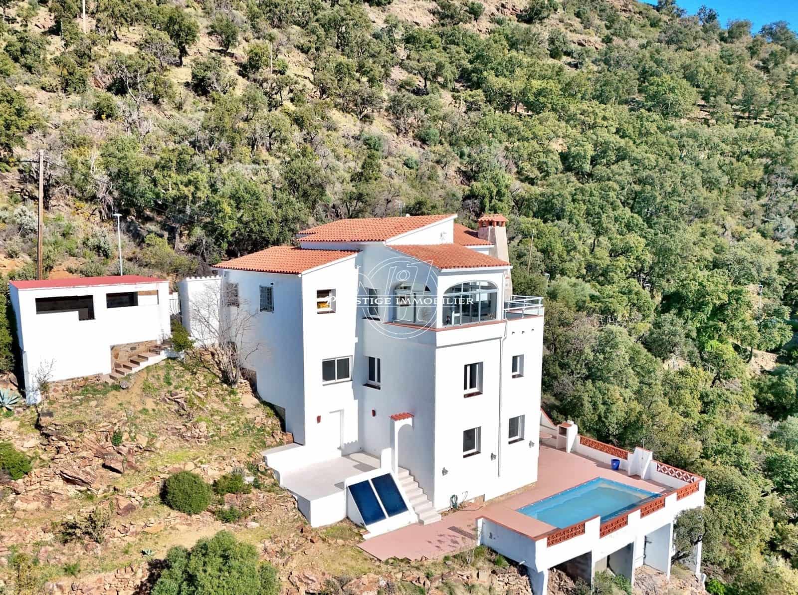 6 bedroom Villa for sale in Roses with pool - € 840,000 (Ref: 9263680)