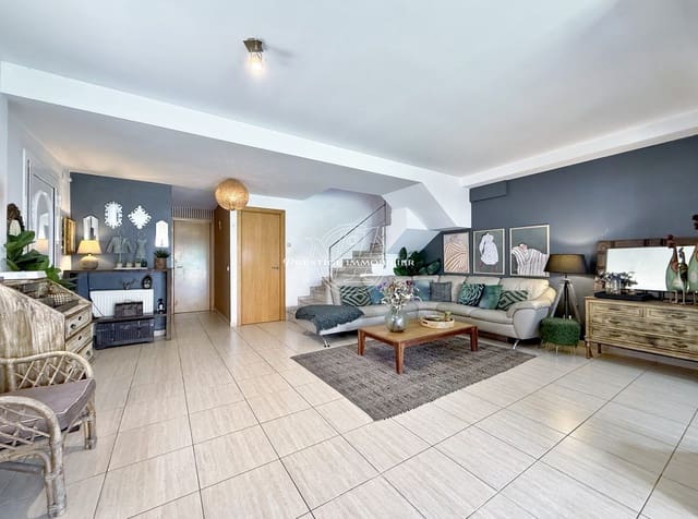 4 soveværelse Villa til salg i Empuriabrava, Castelló d'Empúries - € 330.000 (Ref: 9263683)