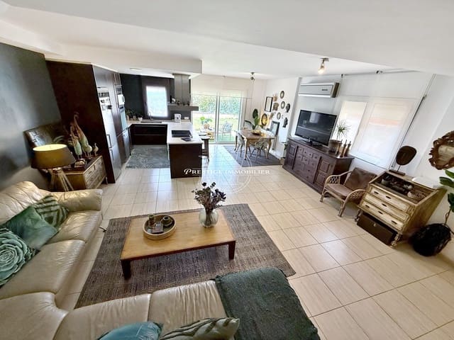 4 soveværelse Villa til salg i Empuriabrava, Castelló d'Empúries - € 330.000 (Ref: 9263683)