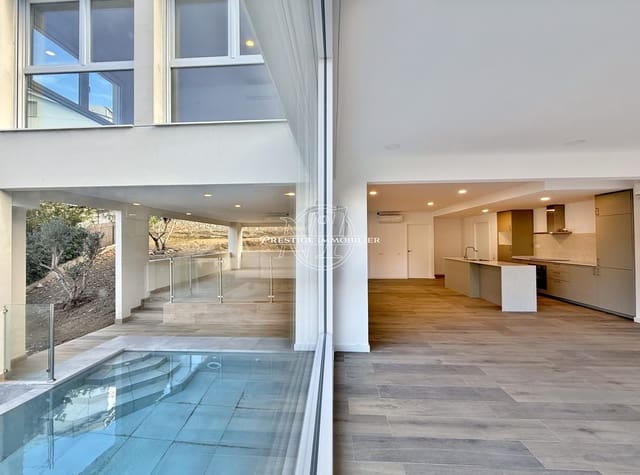 8 bedroom Villa for sale in Llançà with pool - € 960,000 (Ref: 9263685)