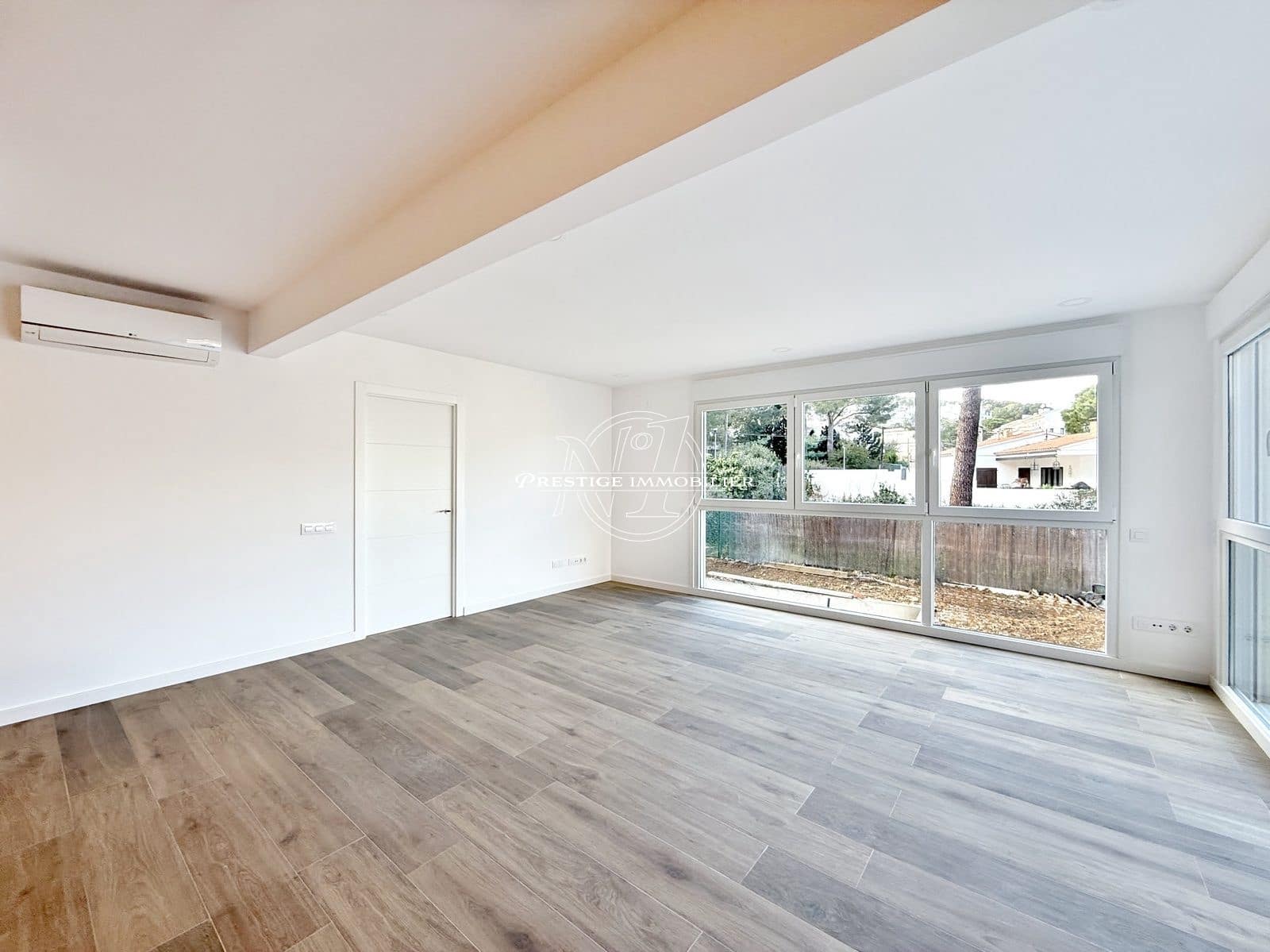 8 sypialnia Willa na sprzedaż w Llanca z basenem - 960 000 € (Ref: 9263685)