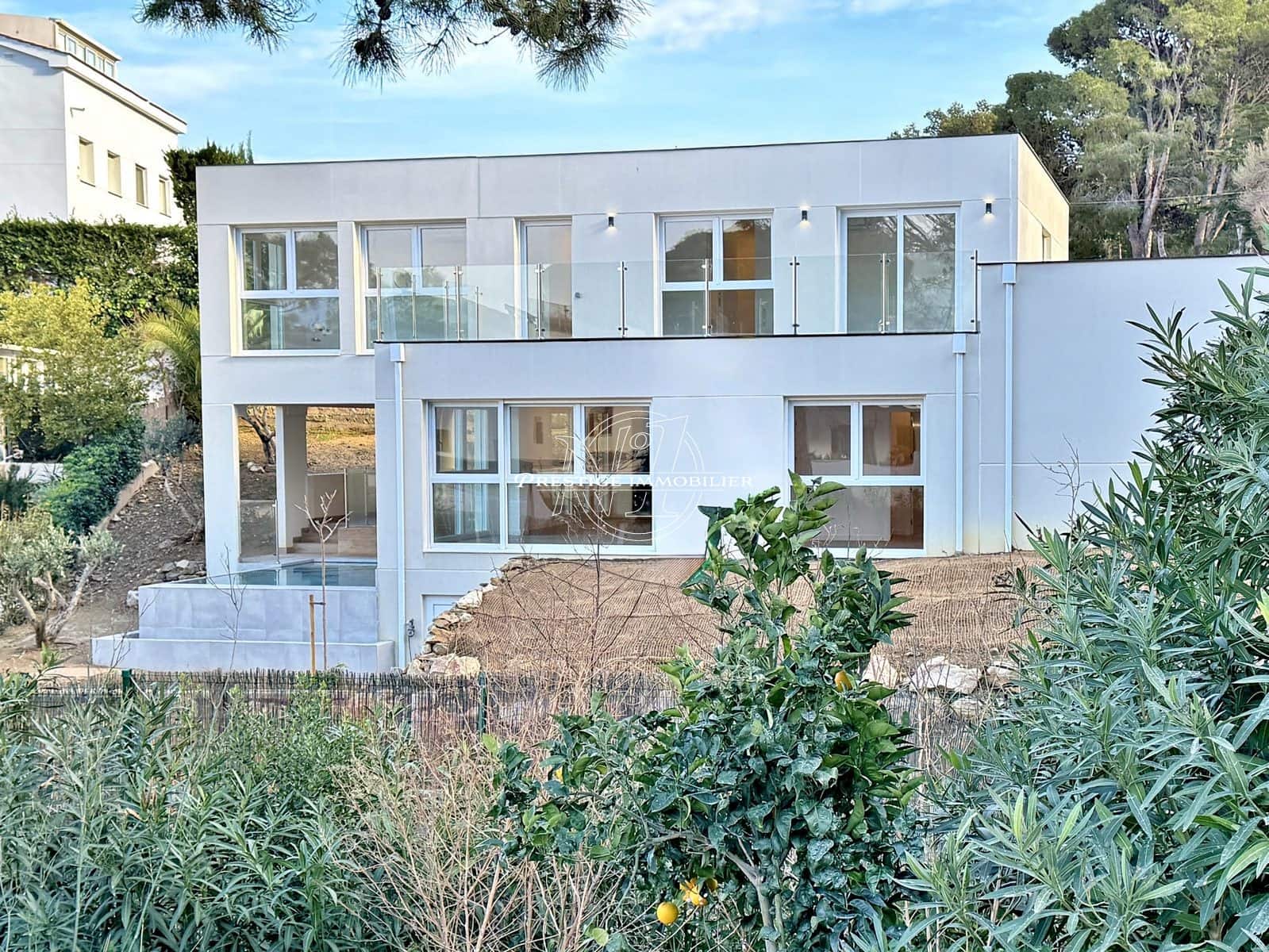 8 sypialnia Willa na sprzedaż w Llanca z basenem - 960 000 € (Ref: 9263685)