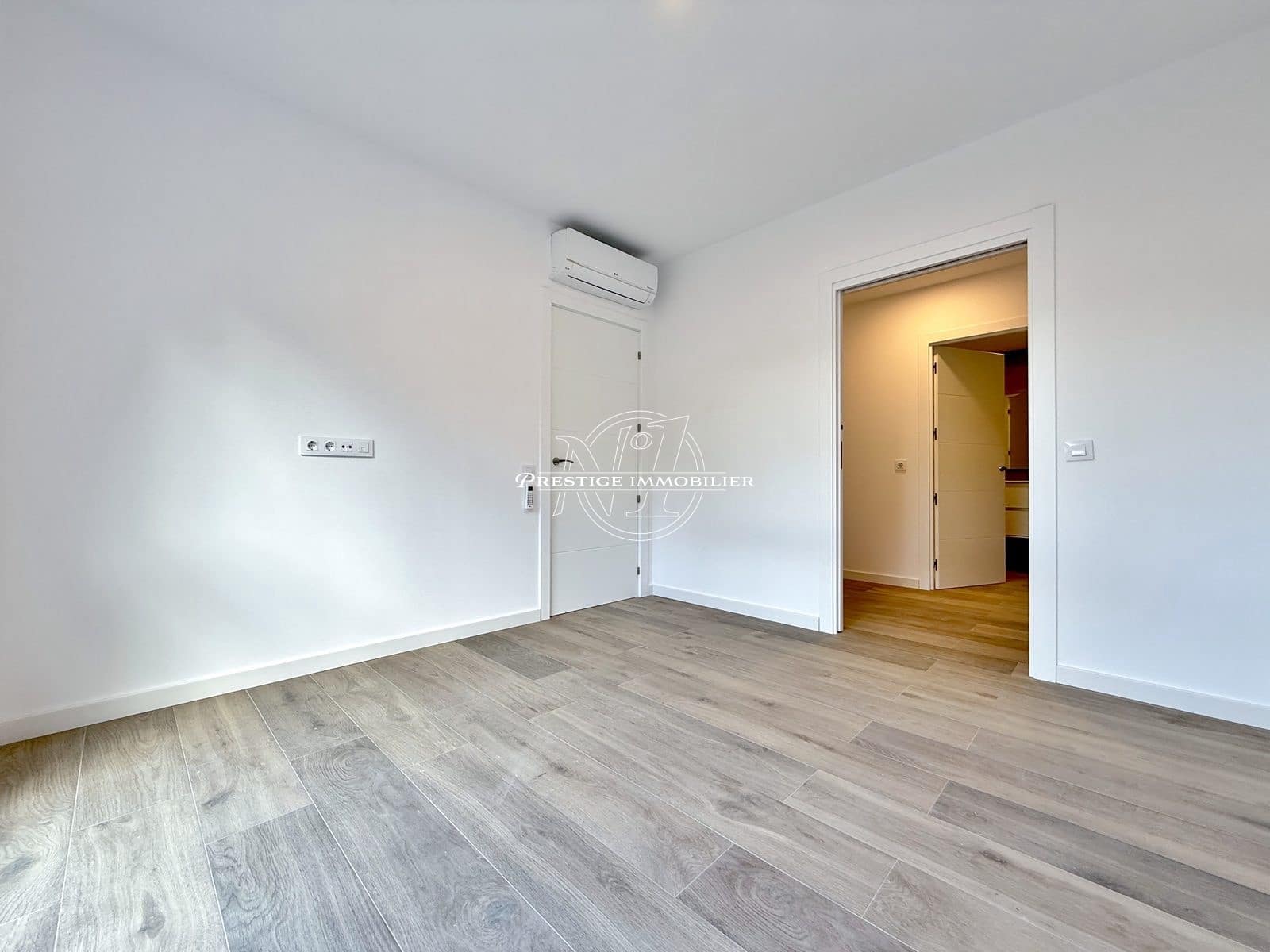 8 sypialnia Willa na sprzedaż w Llanca z basenem - 960 000 € (Ref: 9263685)