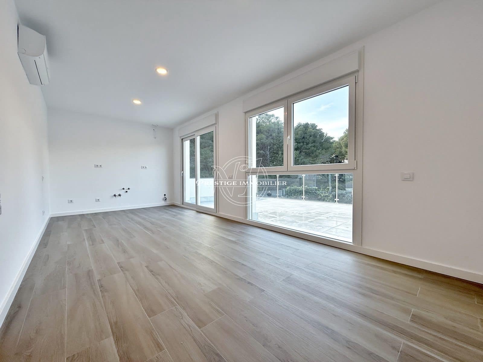 8 sypialnia Willa na sprzedaż w Llanca z basenem - 960 000 € (Ref: 9263685)