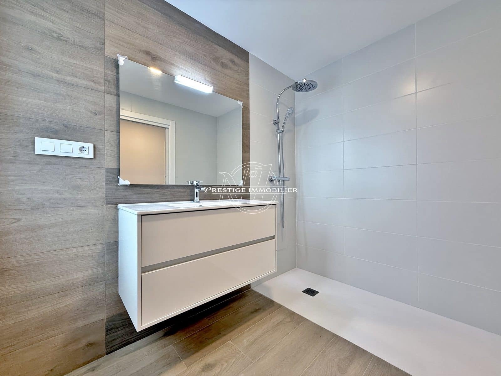 8 sypialnia Willa na sprzedaż w Llanca z basenem - 960 000 € (Ref: 9263685)