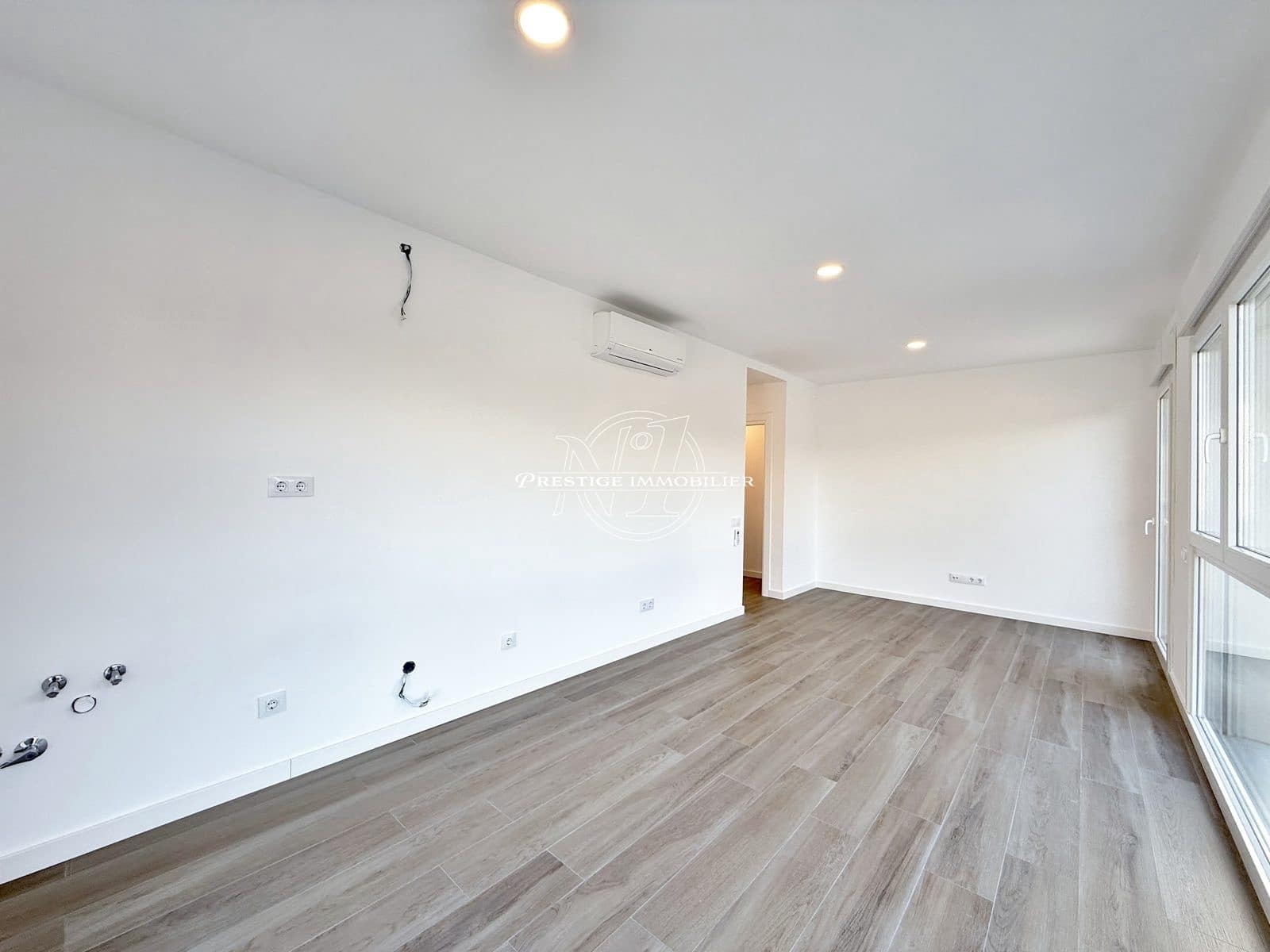 8 sypialnia Willa na sprzedaż w Llanca z basenem - 960 000 € (Ref: 9263685)