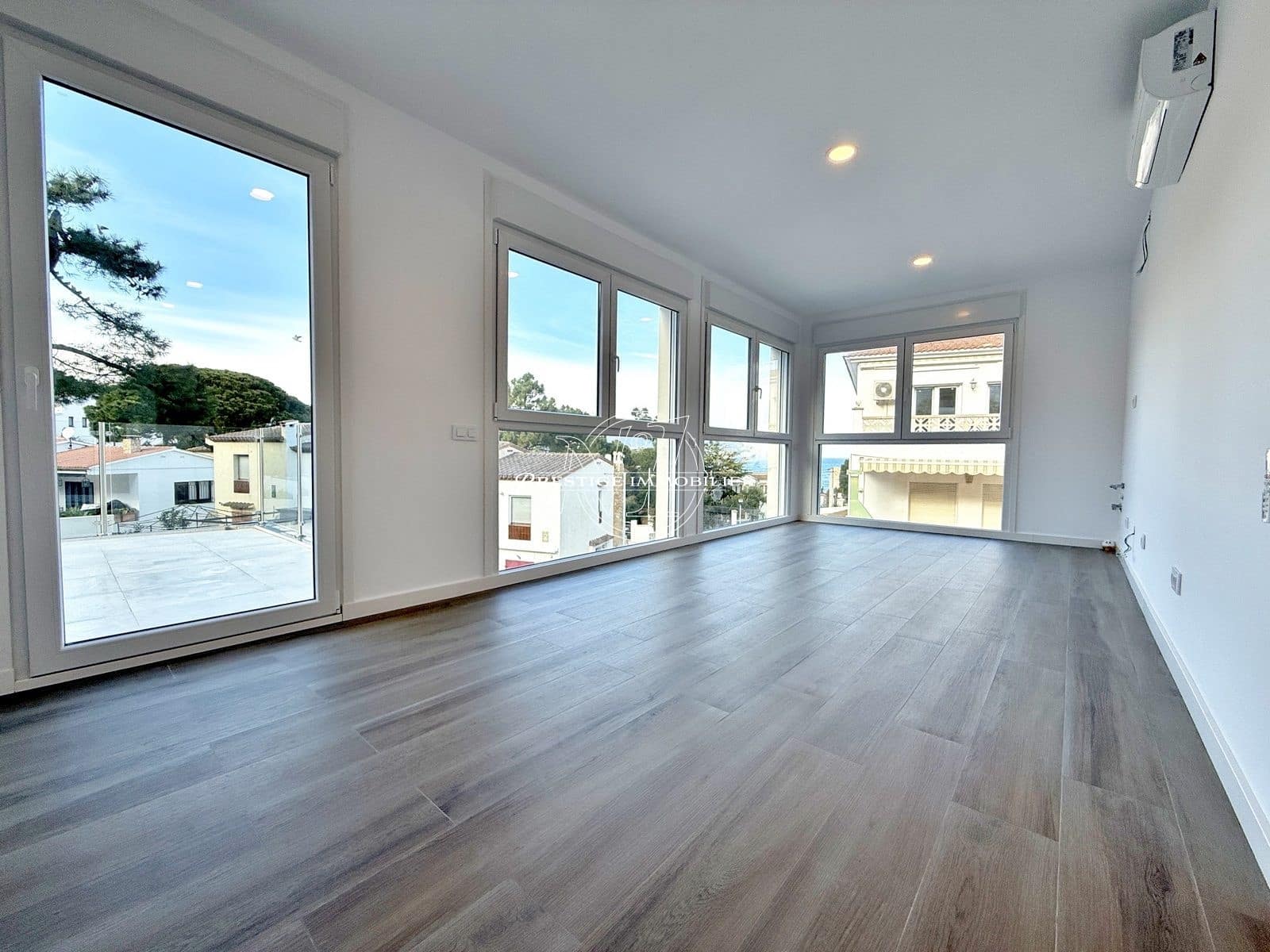 8 sypialnia Willa na sprzedaż w Llanca z basenem - 960 000 € (Ref: 9263685)