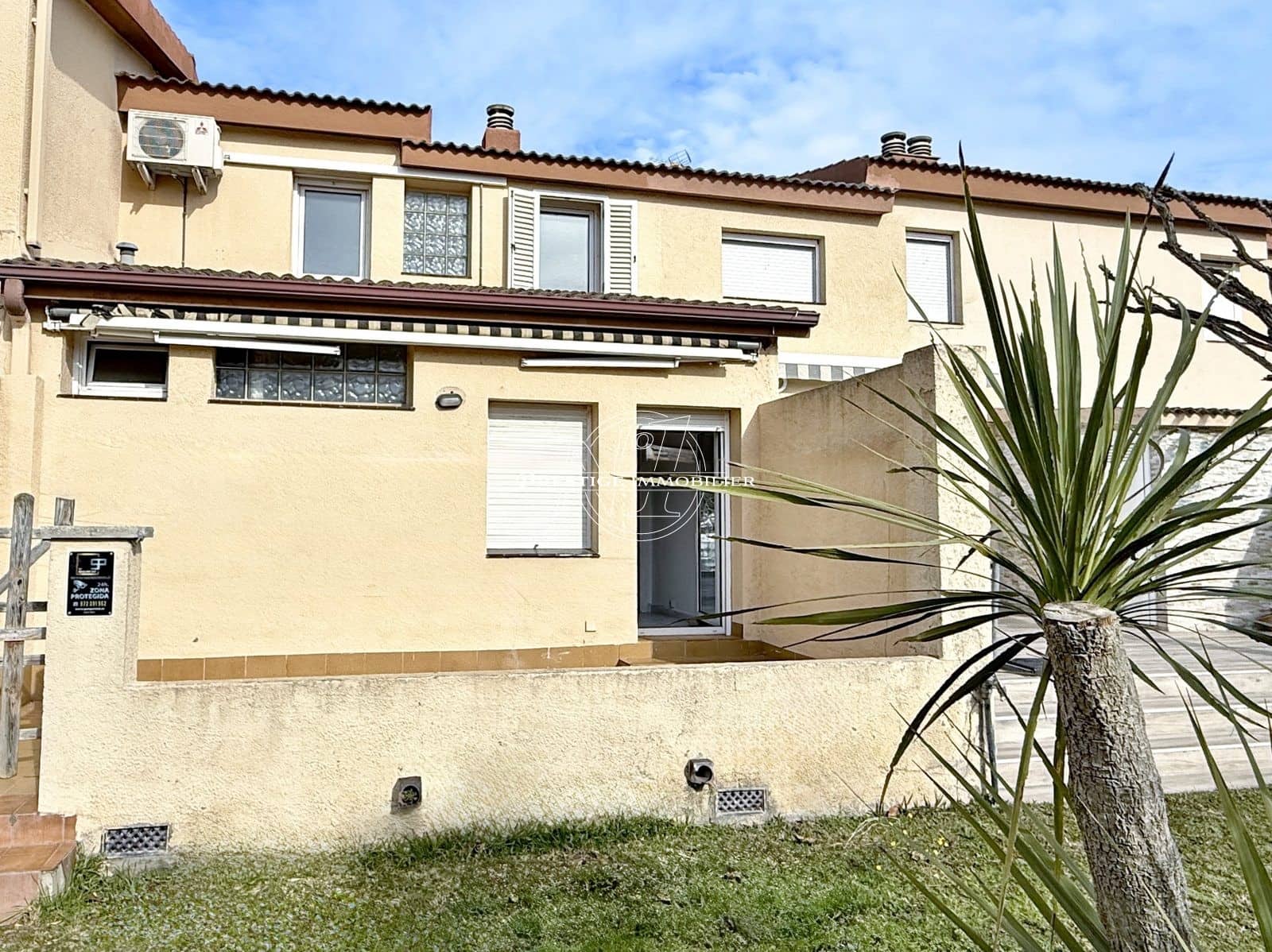 4 soverom Hus til salgs i Roses med svømmebasseng - € 369 000 (Ref: 9263686)