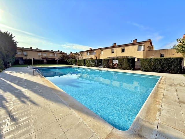 3 soverom Hus til salgs i Roses med svømmebasseng - € 350 000 (Ref: 9263687)