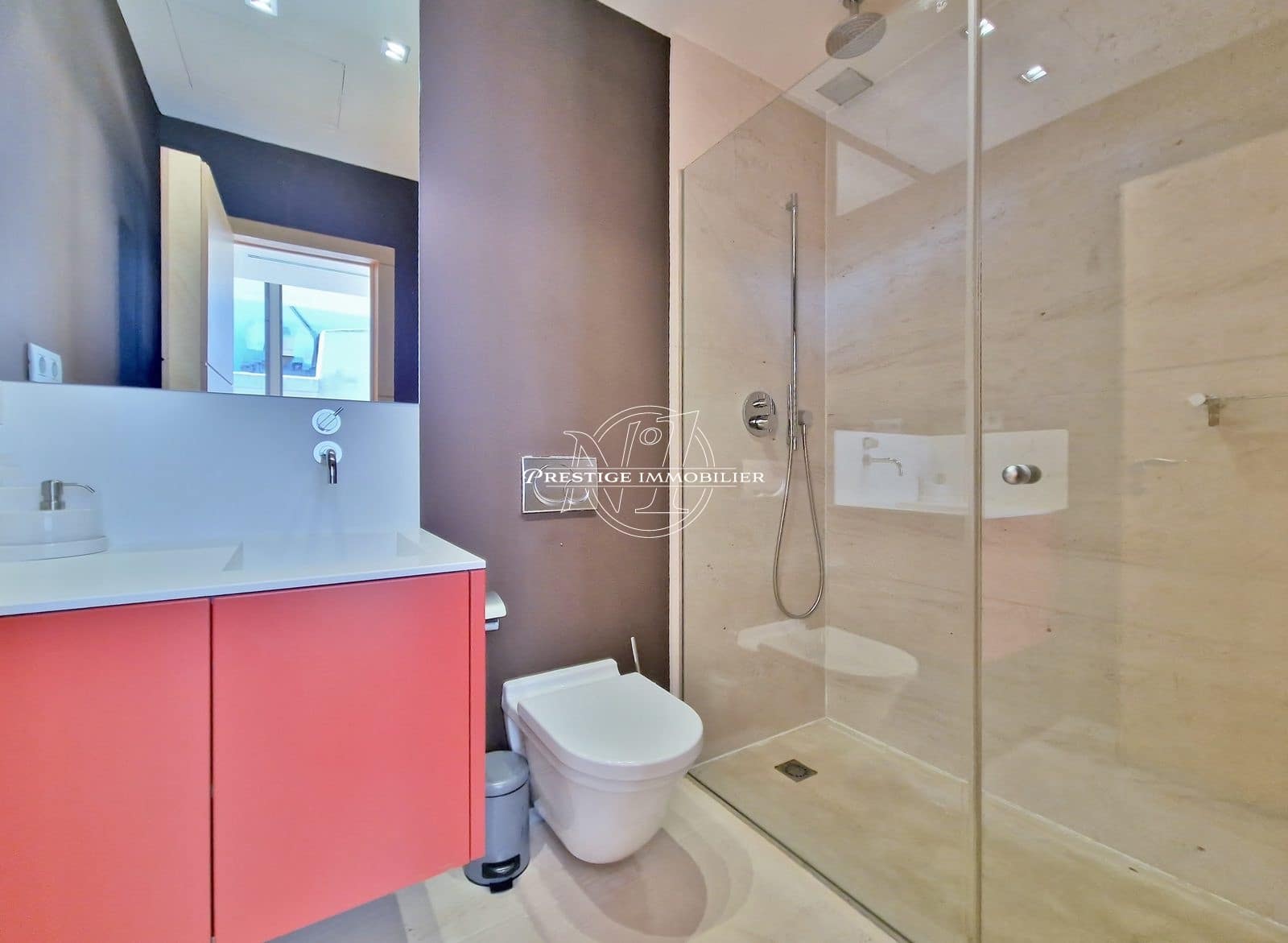 3 soveværelse Villa til salg i Empuriabrava med swimmingpool - € 1.595.000 (Ref: 9263688)