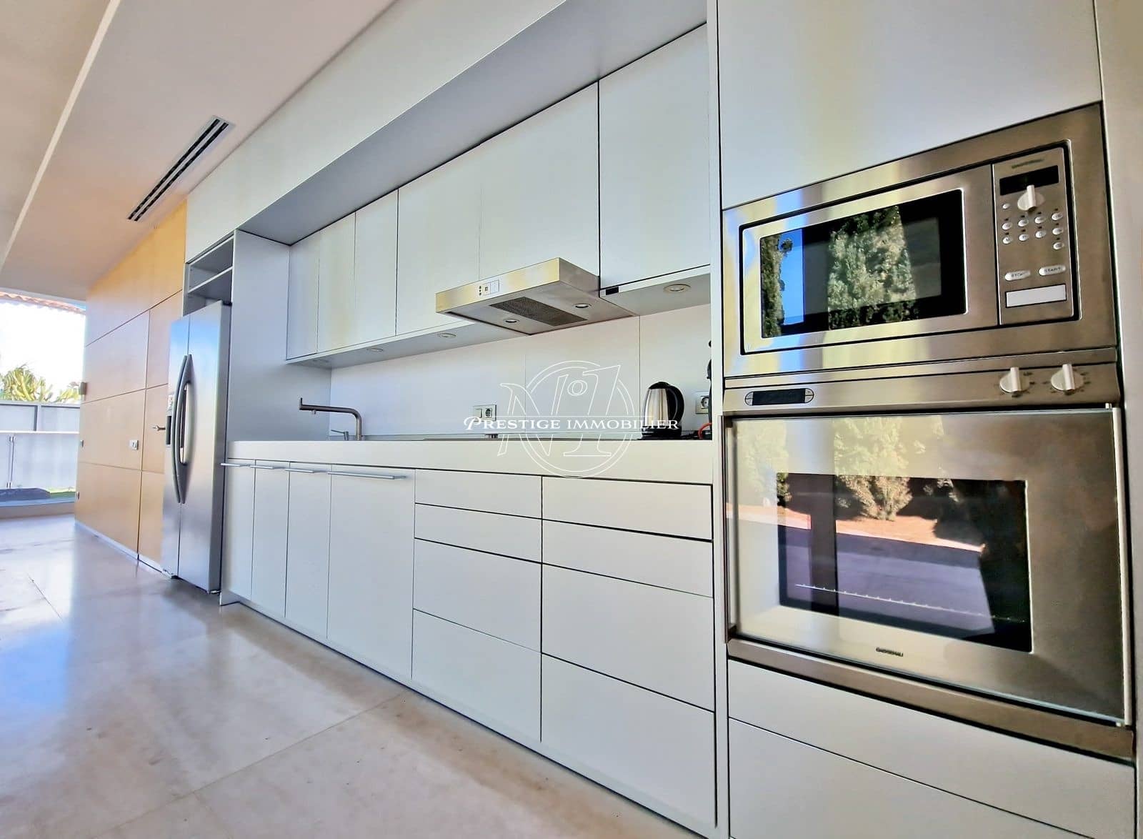 3 soveværelse Villa til salg i Empuriabrava med swimmingpool - € 1.595.000 (Ref: 9263688)