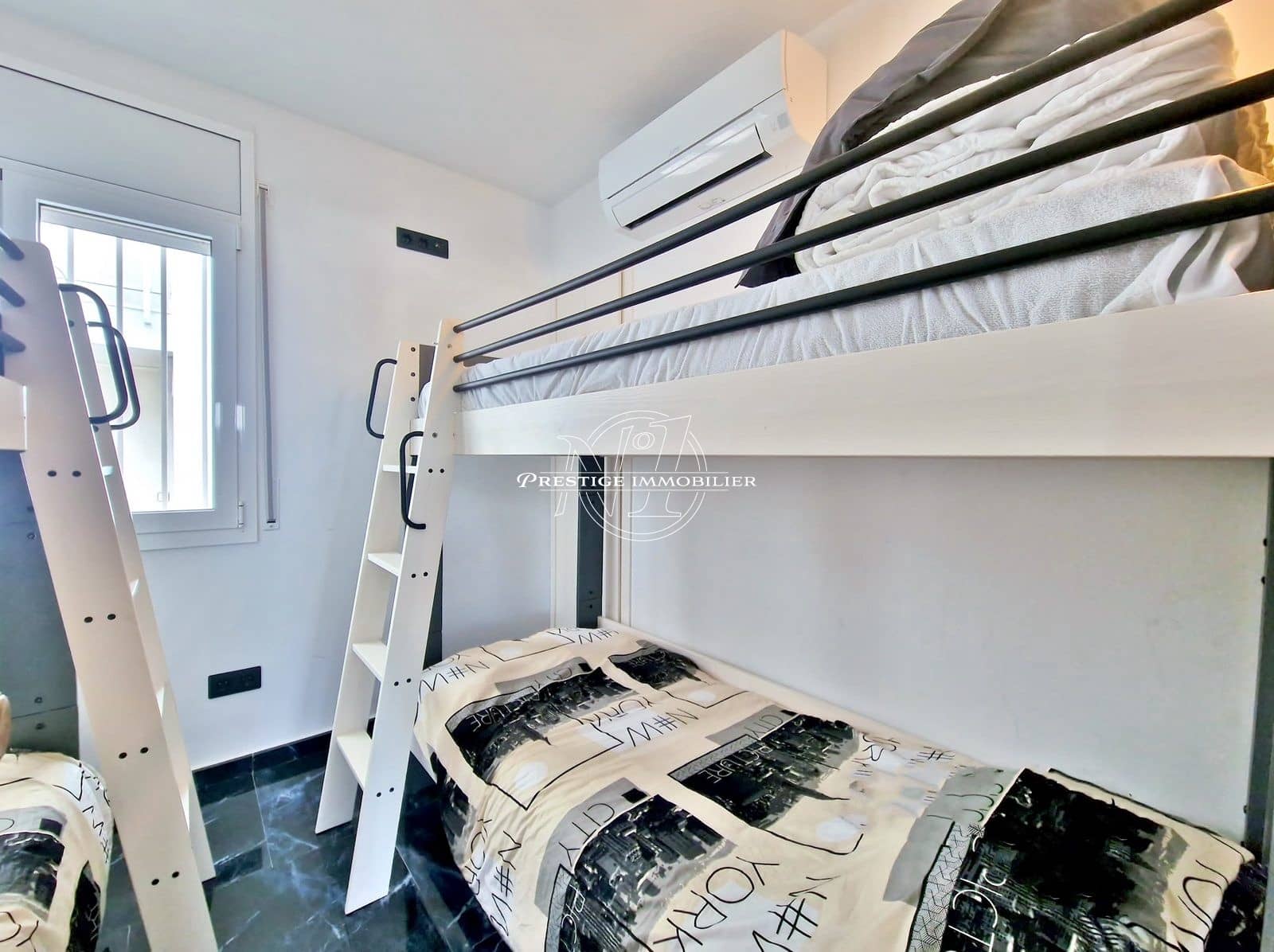 2 soveværelse Byhus til salg i Roses - € 370.000 (Ref: 9263689)