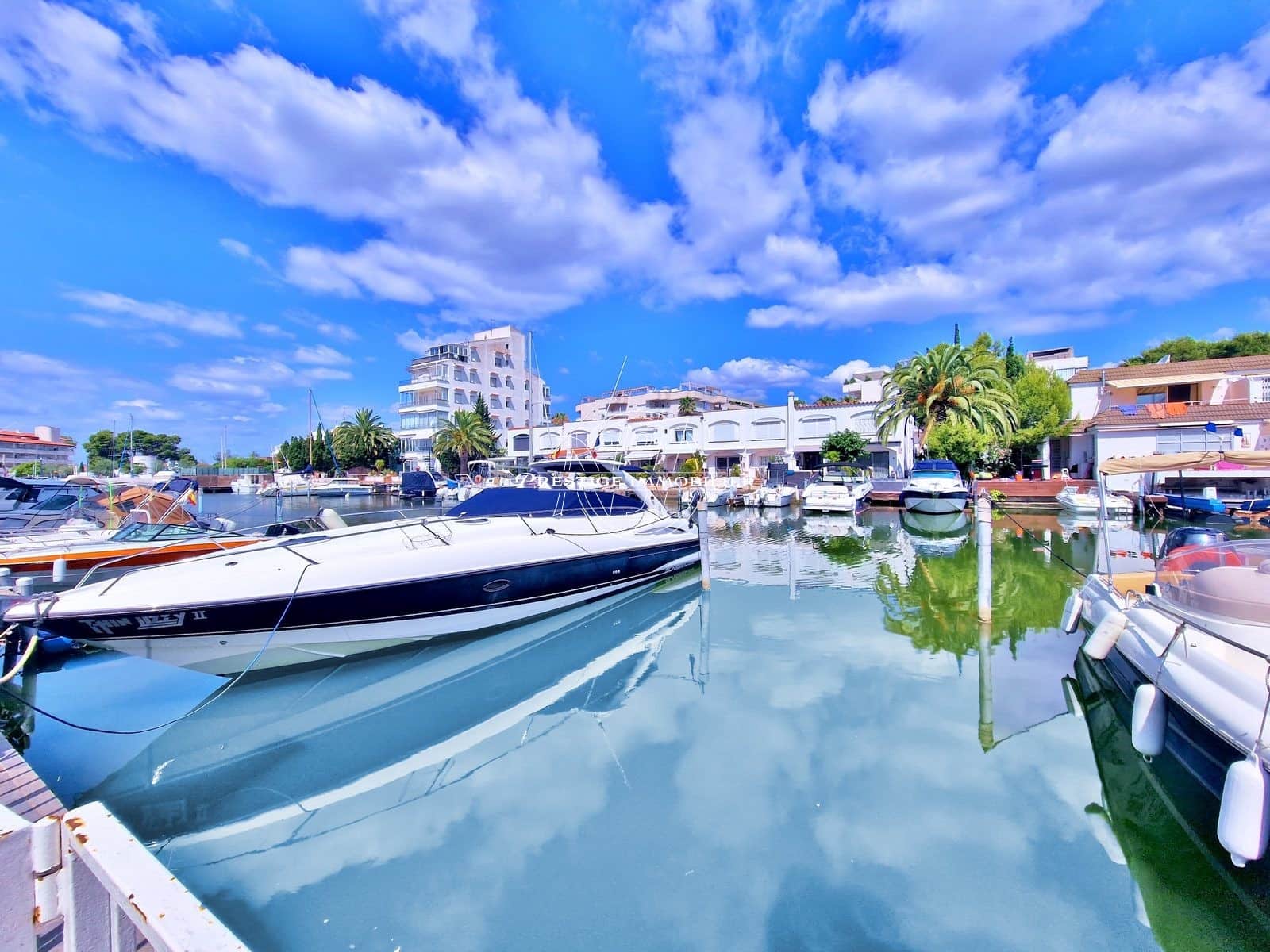 2 soveværelse Byhus til salg i Roses - € 370.000 (Ref: 9263689)