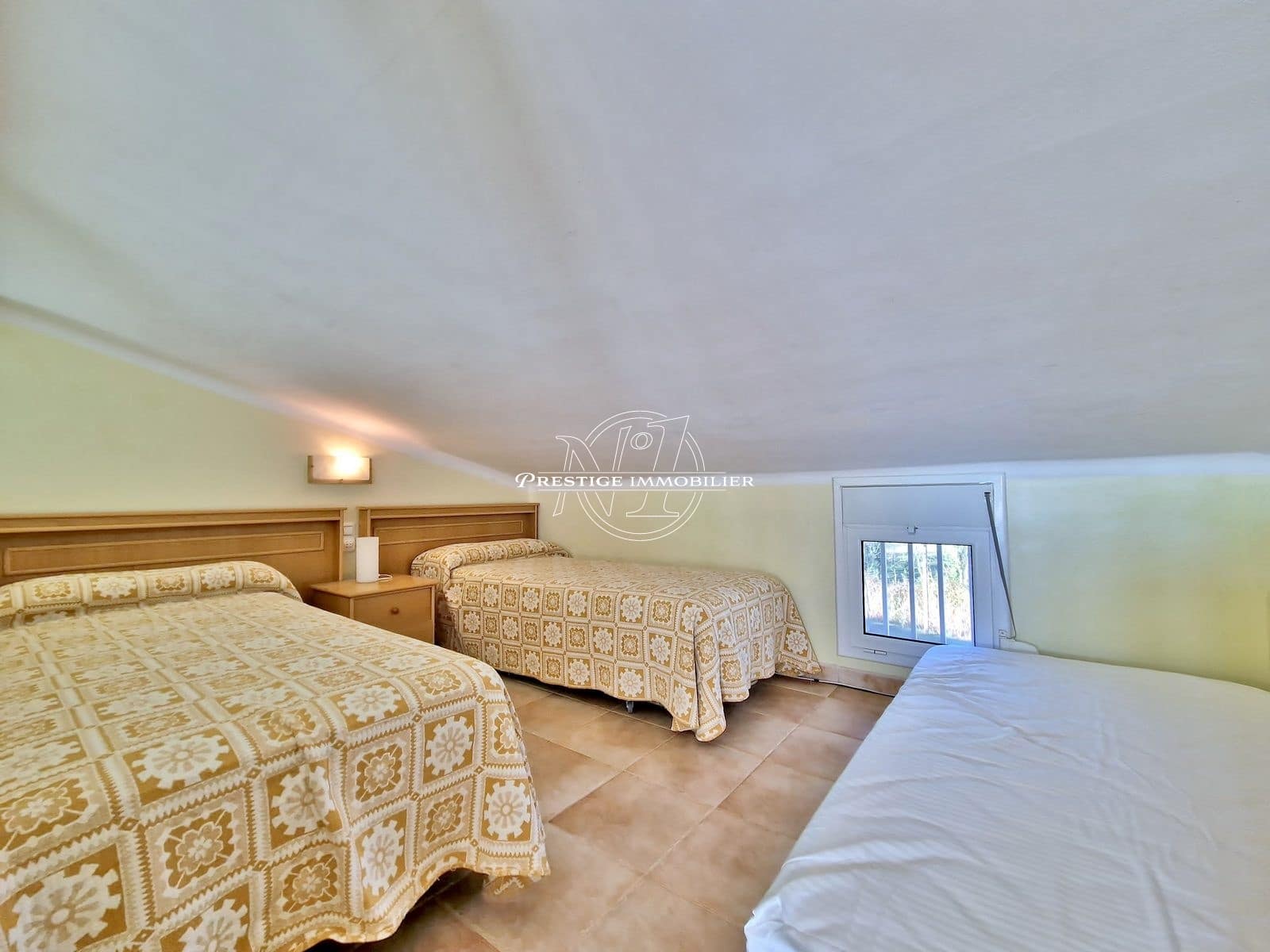 4 chambre Maison de Ville à vendre à Empuriabrava - 419 000 € (Ref: 9263693)