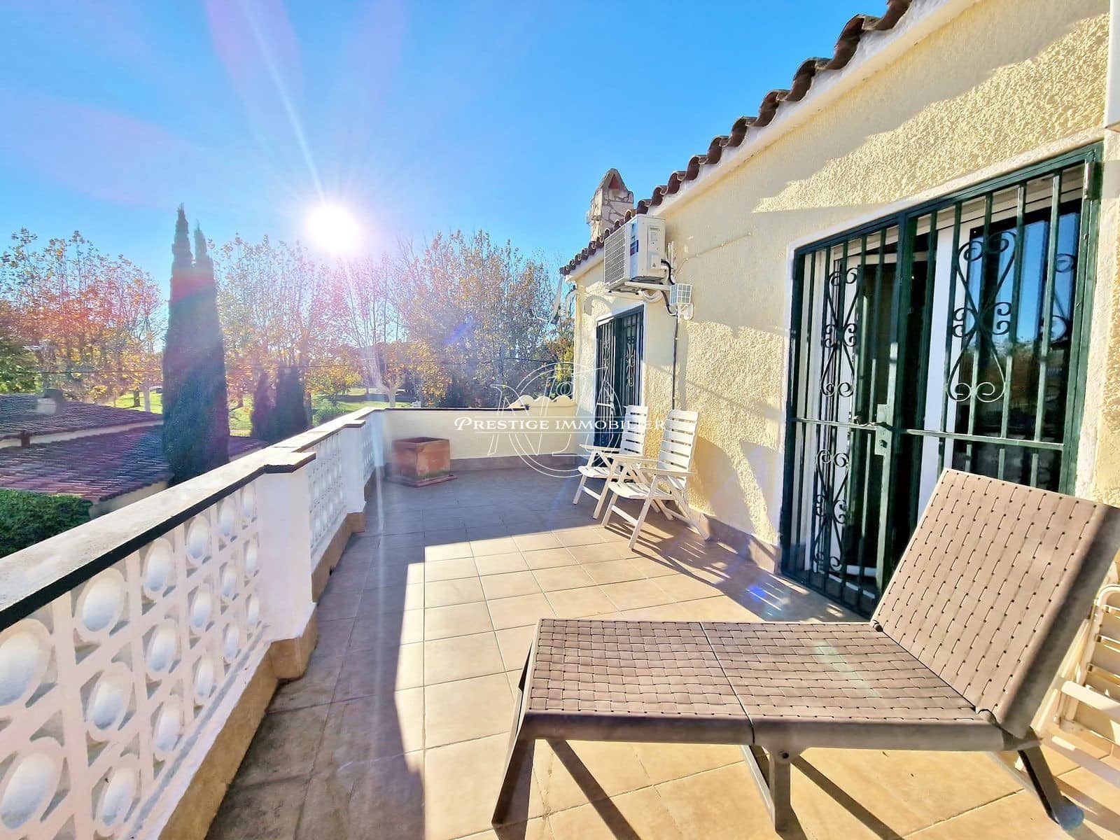 4 soveværelse Villa til salg i Empuriabrava med swimmingpool - € 430.000 (Ref: 9263695)