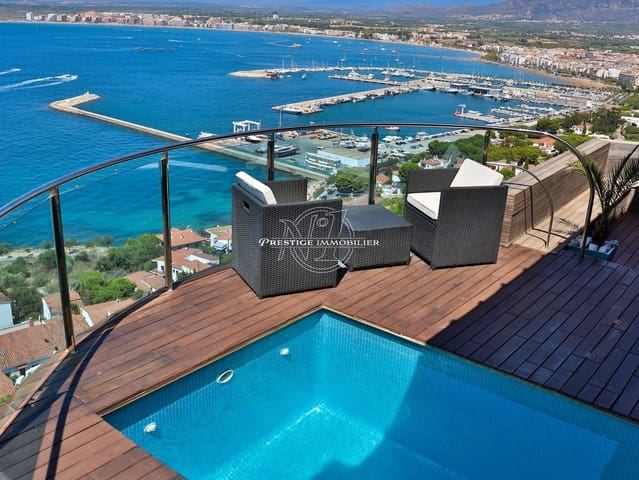 3 Zimmer Villa zu verkaufen in Roses mit Pool - 1.350.000 € (Ref: 9263696)