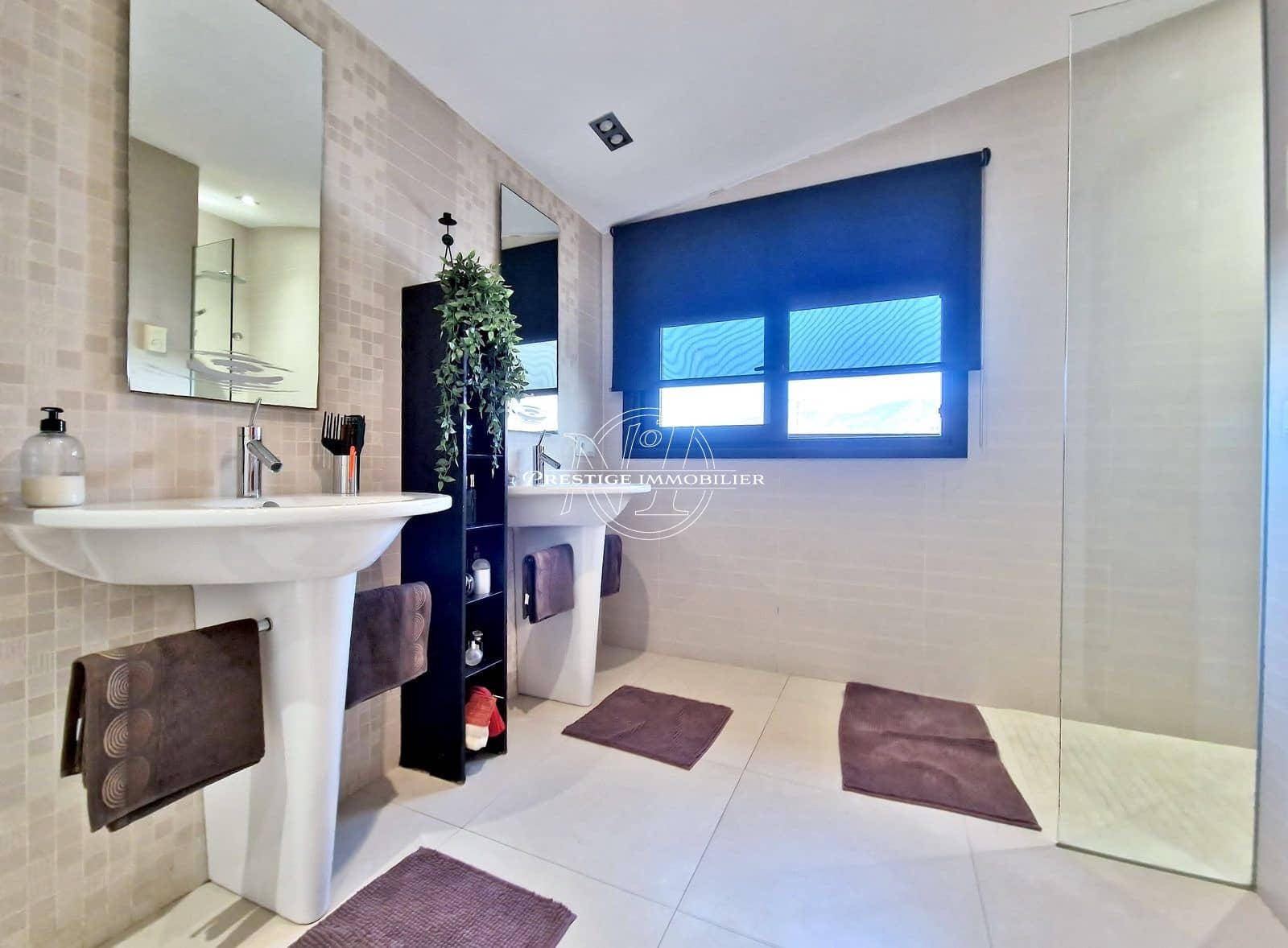 5 bedroom Villa for sale in Roses with pool - € 1,900,000 (Ref: 9263698)