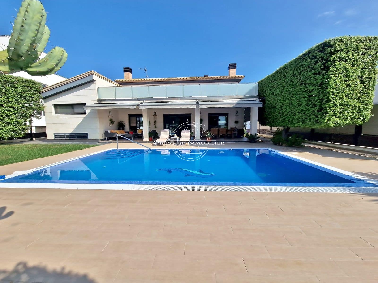 5 bedroom Villa for sale in Roses with pool - € 1,900,000 (Ref: 9263698)